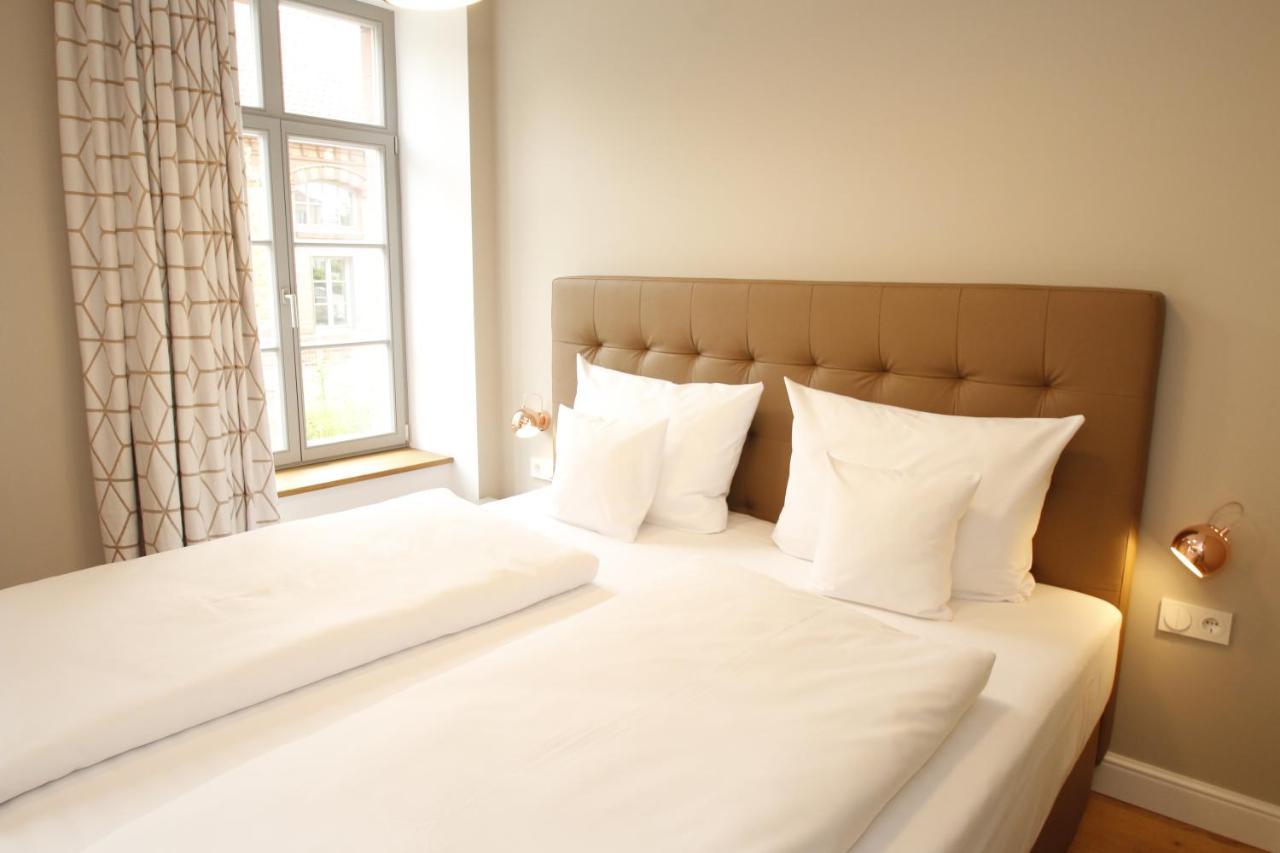 Amelie No 1 Hotel & Appartements 朗道因德普法尔茨 外观 照片