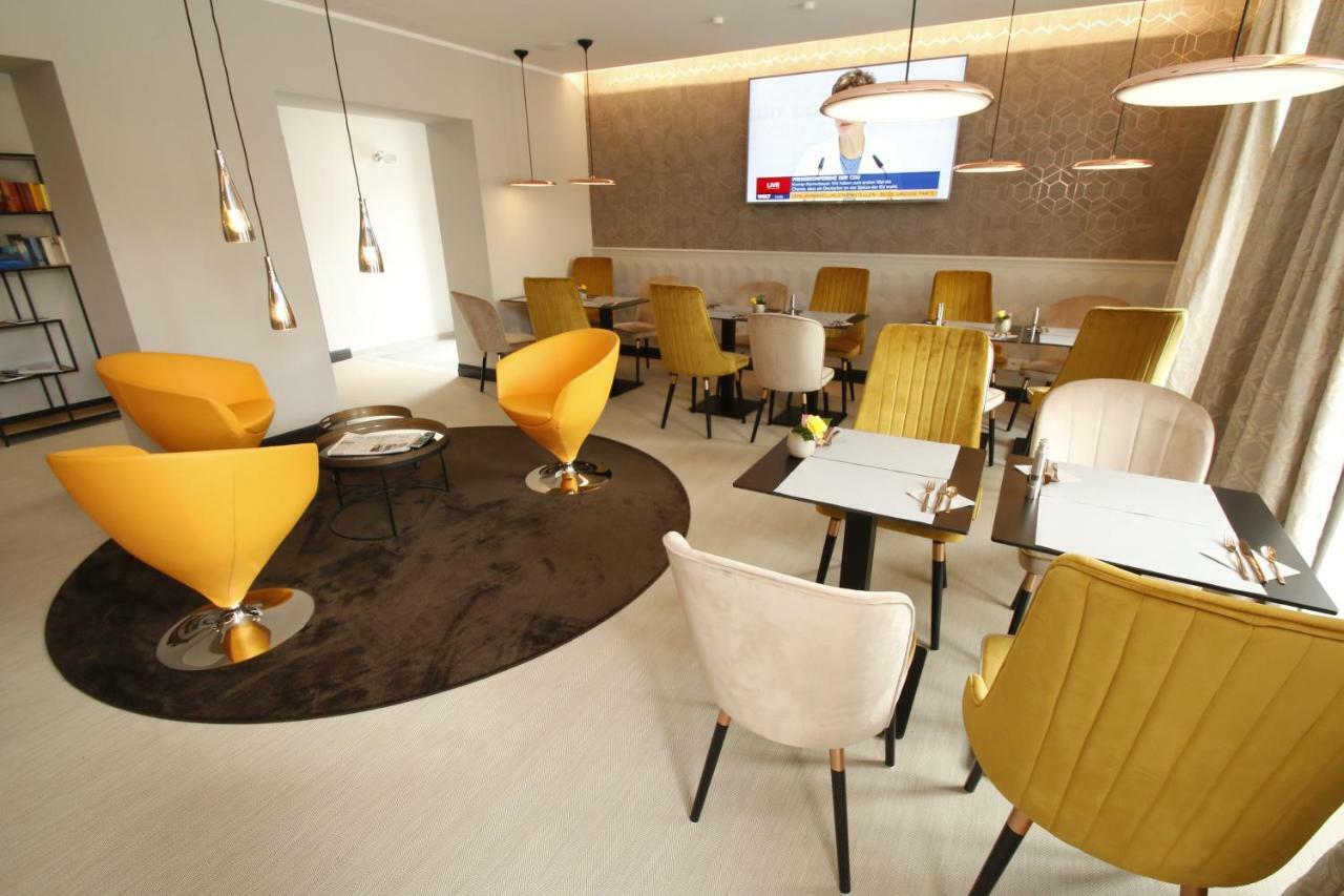 Amelie No 1 Hotel & Appartements 朗道因德普法尔茨 外观 照片